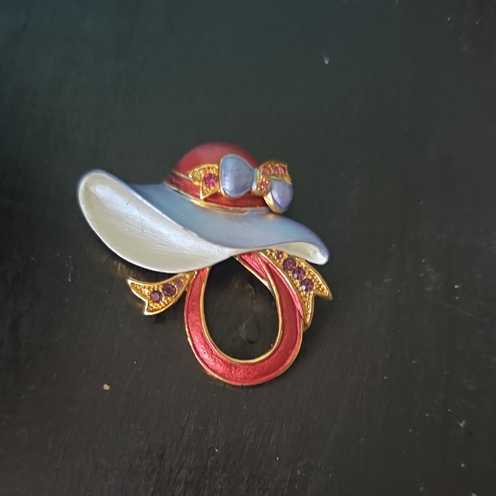 Red Hat Society Brooch GoldvTone w red Enamel  Faceted Red Stones Bow Vintage